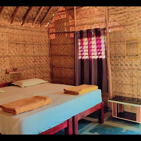 Om Shanti Om Home Stay & Cafe Hampi Kültér fotó