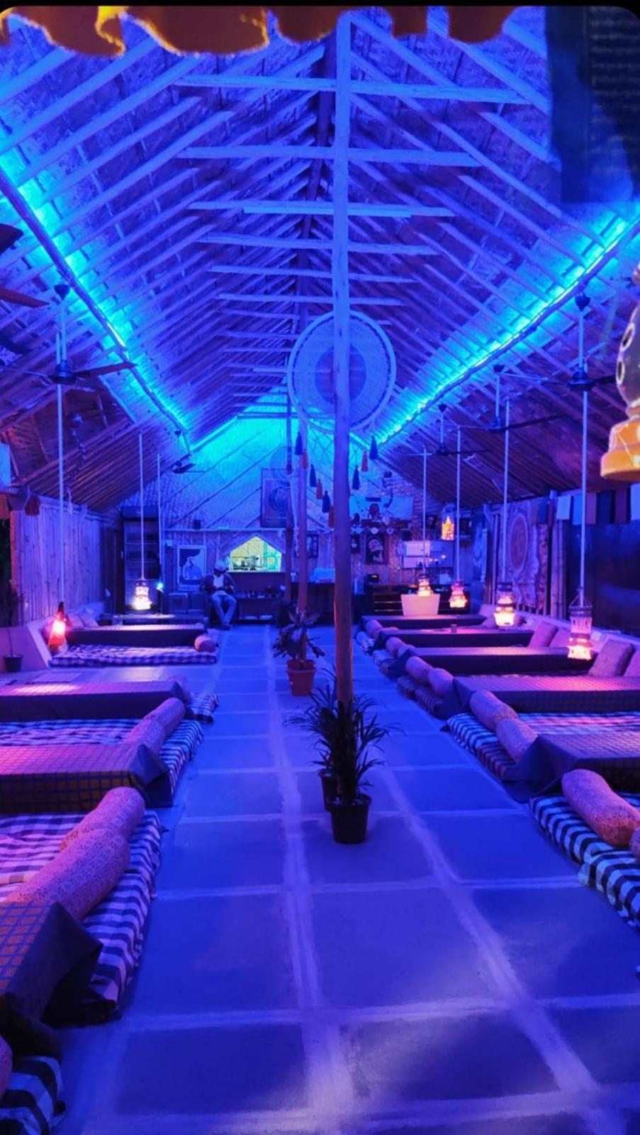 Om Shanti Om Home Stay & Cafe Hampi Kültér fotó