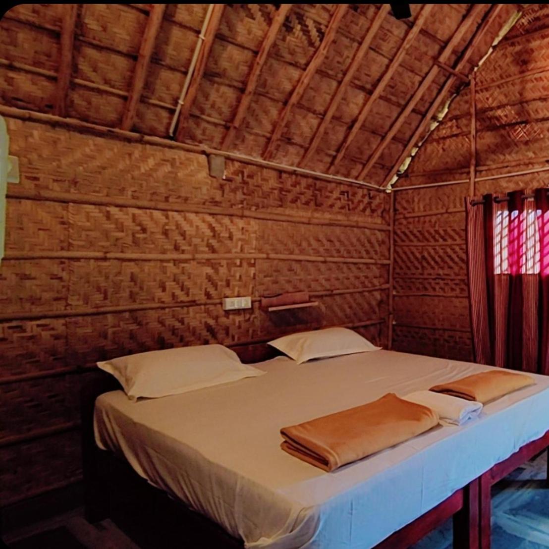 Om Shanti Om Home Stay & Cafe Hampi Kültér fotó
